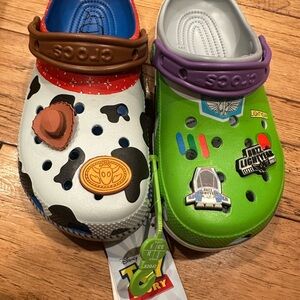 Crocs Kids Toy Story Clogs - Multicolor